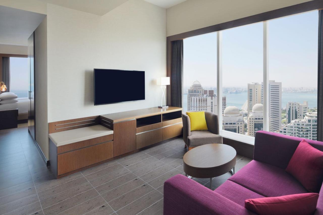 Delta Hotels By Marriott City Center Doha Exterior photo Living room