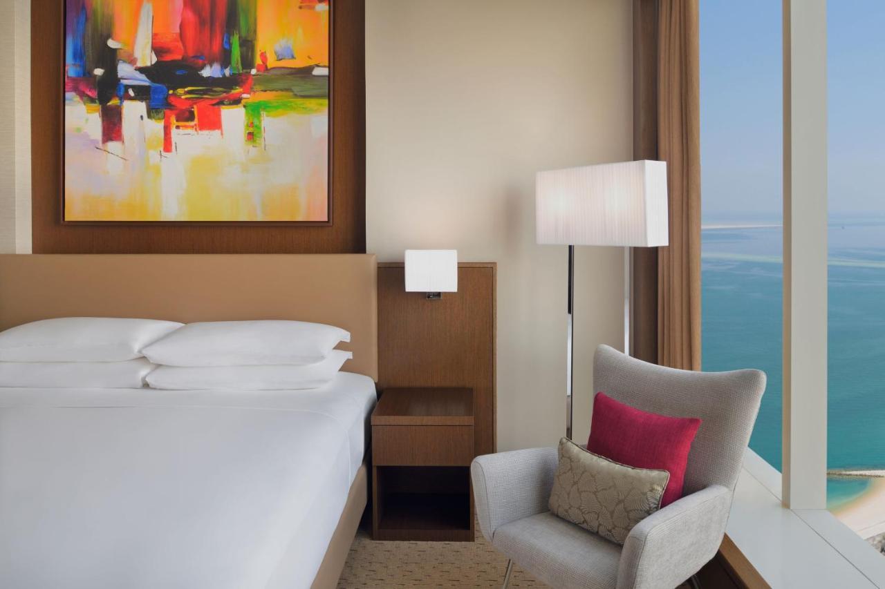Delta Hotels By Marriott City Center Doha Exterior photo A bedroom at the Atlantis Paradise Island